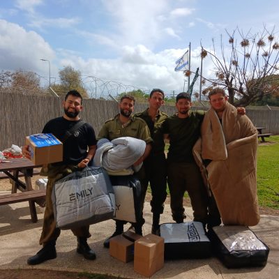 חלוקת ערכות חורף לחיילים הצפון הארץ חלוקת ערכות חורף לחיילים הצפון הארץ