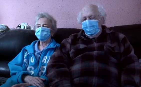 בני הזוג ששרדו את השואה: "אין כסף לתרופות"
